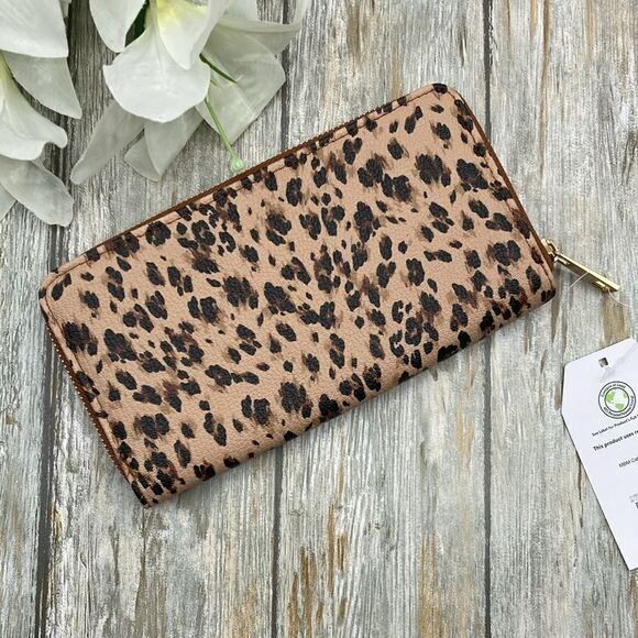 Women's Alex Zip Around Wallet Layered Leopard Bag Purse - Picture 2 of 6